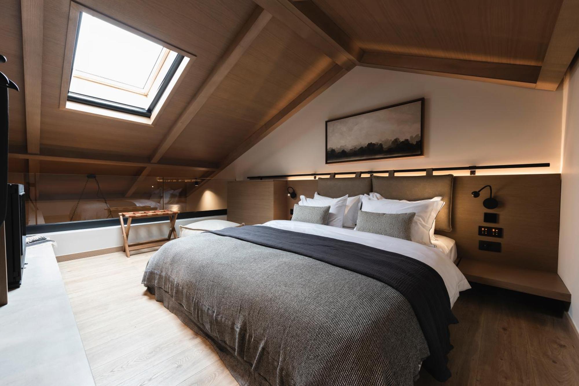 Revi Mountain Resort Boutique Hotel 칼라브리타 외부 사진